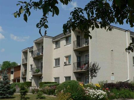 Westwood Garden Apartments | 42 Westwood Drive, Kitchener