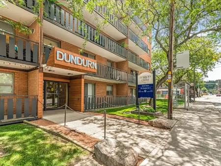 Dundurn Court Apartments | 285 Dundurn St. S., Hamilton