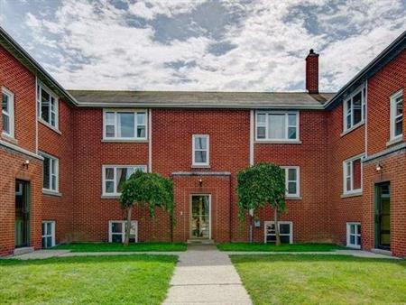 Brownstone on Brick | 29 Brick Street, Kitchener