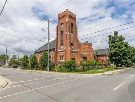 TVM KNOX STREET INC | 400 Wolfe Street, Peterborough