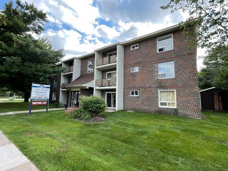 Fox Court Apartments | 17 Terry Fox Place, Sault Ste. Marie