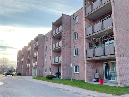 Cooper Terrace Apts | 551 Cooper Street, Sault Ste. Marie