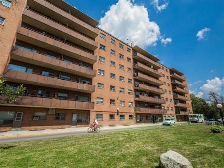 1051 Seneca Ave | 1051 Seneca Ave, Mississauga