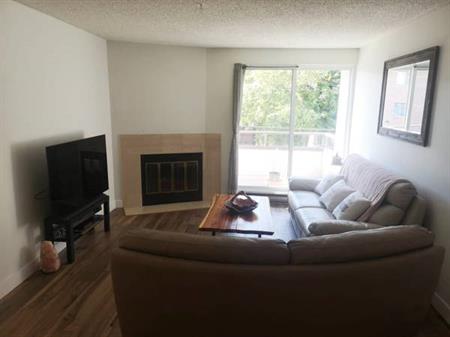 North Vancouver: 2 bed, 1 bath, part-furnished