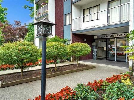 Lynn Gary Apartments | 520 Tenth Street, New Westminster