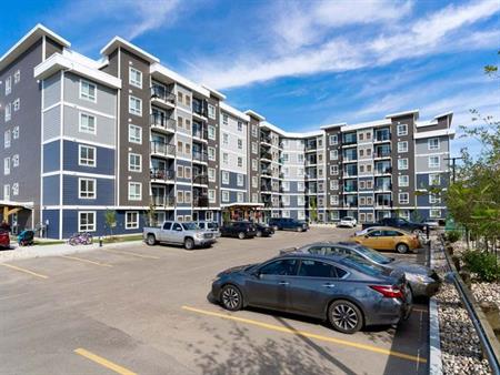 Keswick Green | 1828 Keene Crescent SW, Edmonton