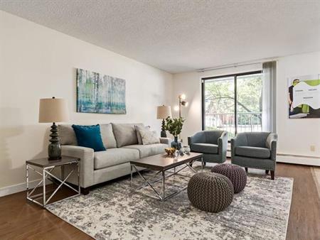 Hudson Court | 10910 110 St NW, Edmonton