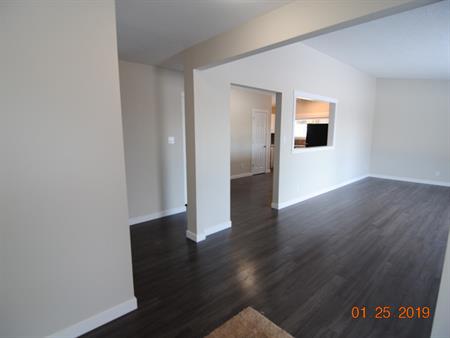 Bright and Spacious 3 bed 1.5 bath Main floor*In-Suite private laundry* | 12015 136 Avenue Northwest, Edmonton