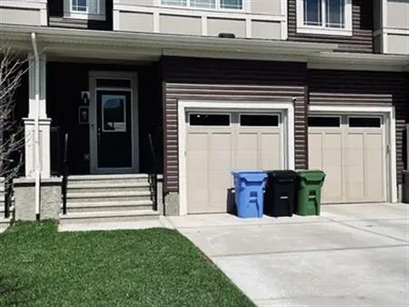 Partially Furnished 3 bedroom Townhouse | Carringham Wy NW, Calgary