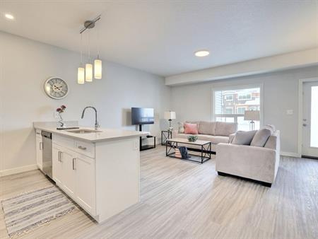 Green Brooks Townhomes | 5111 E Primrose Green Drive, Regina