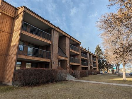 Mainstreet Fairmont Village | 226 Fairmont Drive, Saskatoon