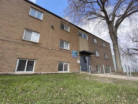 Scorpio 2 Apartments | 111 Avenue T South, Saskatoon