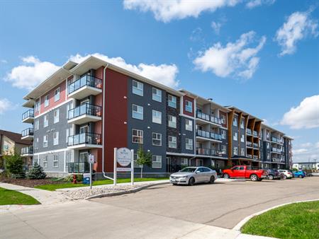 Waterford Village | 90 Waterford Green Common & 10 Highwater Path, Winnipeg