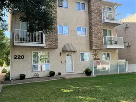 FULLY FURNISHED LUXURY CONDO - Short-Term June & July | 220 Goulet Street, Winnipeg
