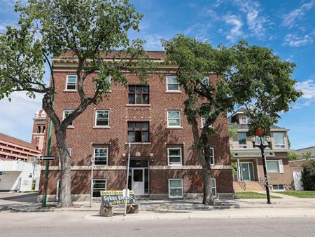 SPARLING APARTMENTS | 217 Sherbrook Street, Winnipeg