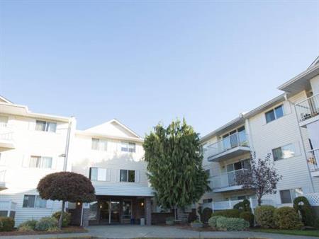 Friendly Community at Avinlea Court Apartments