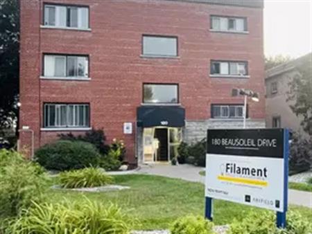 180 Beausoleil: Renovated Bachelor Units- 1KM to OttawaU | 180 Beausoleil Drive, Ottawa