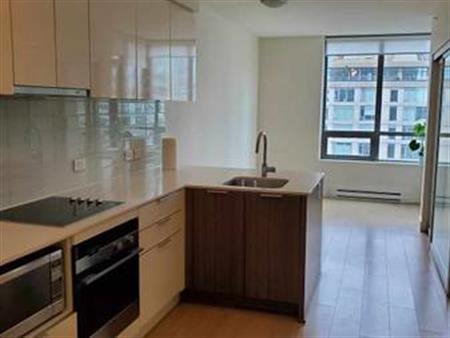 Vancouver downtown 1 bedroom condo suite for rent