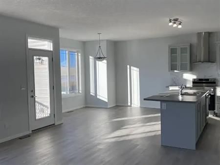 Beautiful 4-Bedroom House new construction! | Calgary