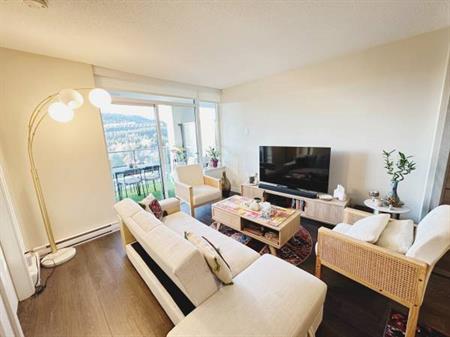 $2,500 / 1bed 1bath - Bright and 1 Bed Apartment (Burquitlam)