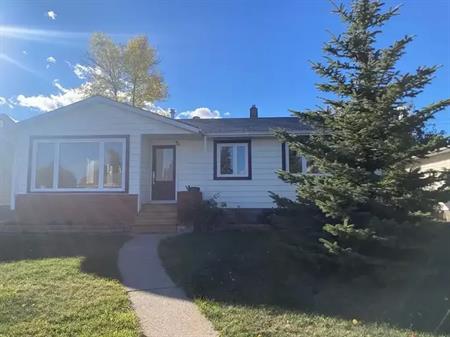 Prestigious Parkview Whole House Rental | Edmonton