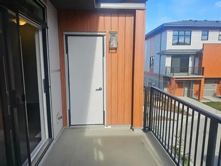 3 Bedroom cozy Townhome for Rent | 1102 - 400 Belmont Street Southwest, Calgary