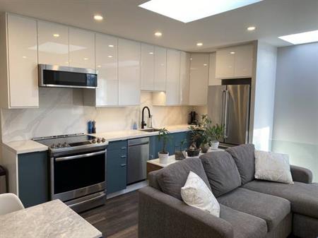 Bright newly renovated luxury 2 bedroom in Leslieville