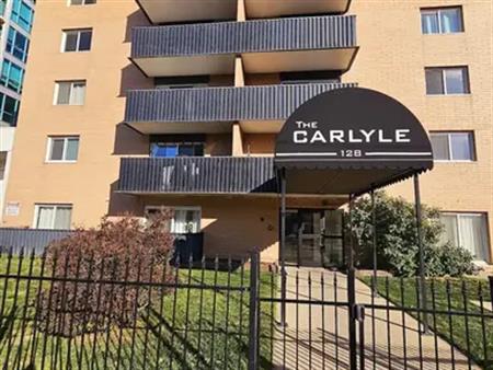 SPACIOUS 2 BDR APARTMENT IN TRENDY BELTLINE AREA! | 505 - 128 15 Avenue Southwest, Calgary