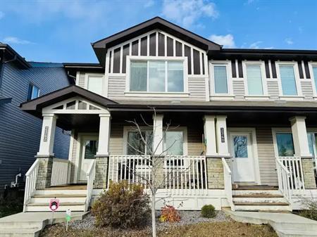 Beautiful 3-Bedroom Duplex with Fenced Yard, Double Garage, and Park Views | 2342 Glenridding Blvd SW, Edmonton