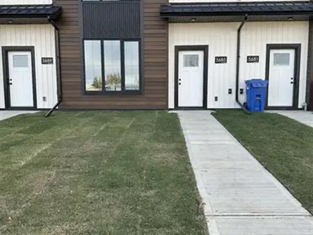 Brand new Modern 3 bedroom townhome in Blackfalds | Blackfalds