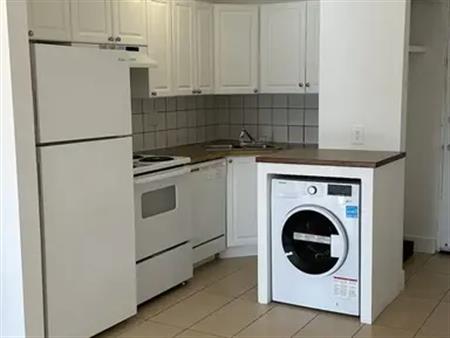 Washer/Dryer included,  fully renovated | 1823 26 Ave SW, Calgary