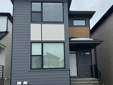 Spacious new house built in 2024 for family living, 4-bedroom and 3-full bath | Silverton Gln Cres SW, Calgary