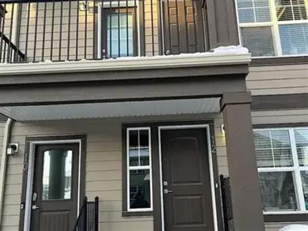 Beautiful one level Bungalow townhouse in Evanston Link | 12 Evanscrest Gardens Northwest, Calgary