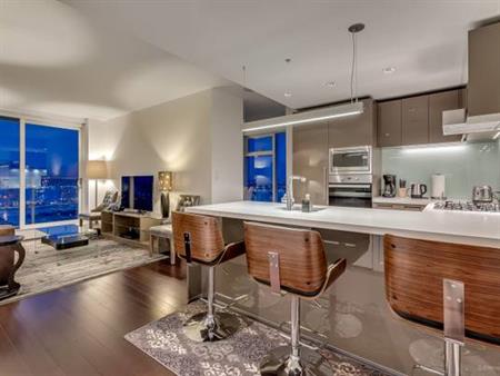 Telus Garden | Unfurnished 3 Bed 2 Bath 2 Parking + 360 View