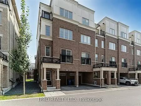 Spacious 4 Bedroom Corner Townhome | 27 Filly Path, Oshawa