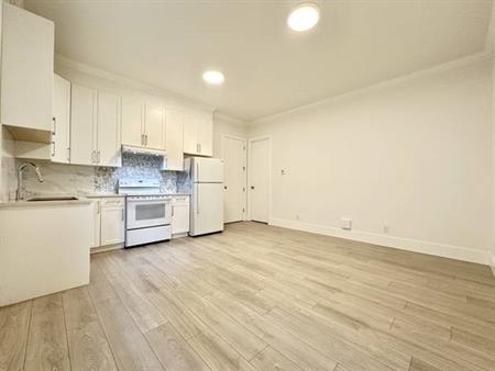 Bright & Cozy 1-Bedroom Rental in Richmond King George Park