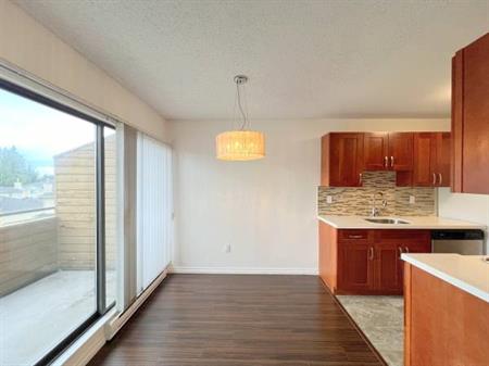 Spacious 1 Bed 2 Bath @ Minoru Park Richmond