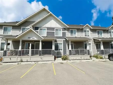 EARLY MOVE-IN INCENTIVES! | 320 Pioneer Road, Spruce Grove