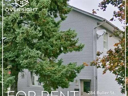 2-Bedroom Upper Unit in Woodstock !! | 284 Buller Street, Woodstock