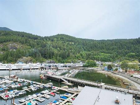 Oceanfront Villas, Horseshoe Bay Sanctuary