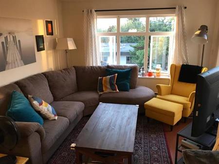 Kitsilano, Large 2 bedroom & 2 Bath, Den, Balcony