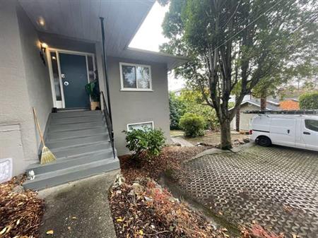 Bright 3br 1ba character house recent updates modern finish