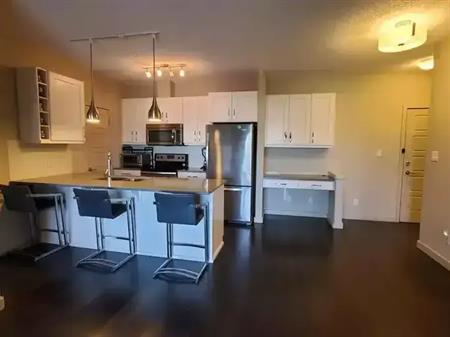 Griesbach Condo for Sale. 2 Beds, 2 Baths. 903 Sq.Ft. | 504 Griesbach Parade Northwest, Edmonton