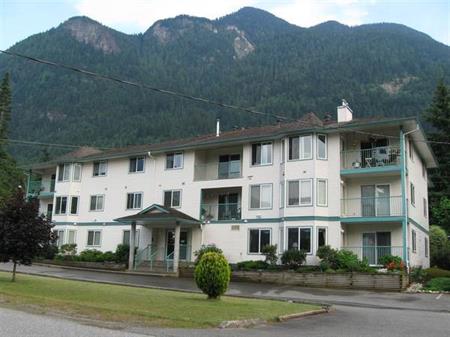 2 Bedroom Apt. in Hope, BC (55+ building)