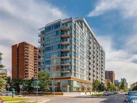 Furnished 2 bedroom + den, 2 bathroom condo unit in Calla | 402 - 626 14 Ave SW, Calgary