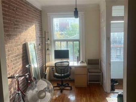 1br Mile End Apartment for Lease Transfer