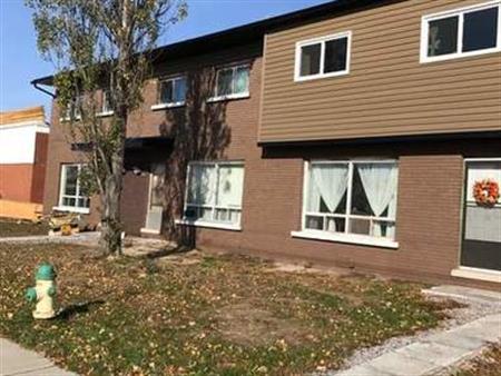 330 - 598 Oakwood Avenue | 330-598 Oakwood Avenue, North Bay