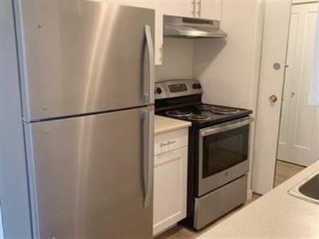 Fully renovated Spacious units, Pet friendly, Langley Apartments