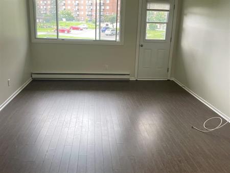 1 CH - 1 SDB - Gatineau - $1,445 /mo