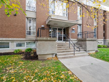 315 Nelson | 315 Nelson Street, Ottawa